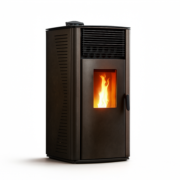 Pelletkaminofen mit sichtbarer Flamme hinter einer Tür