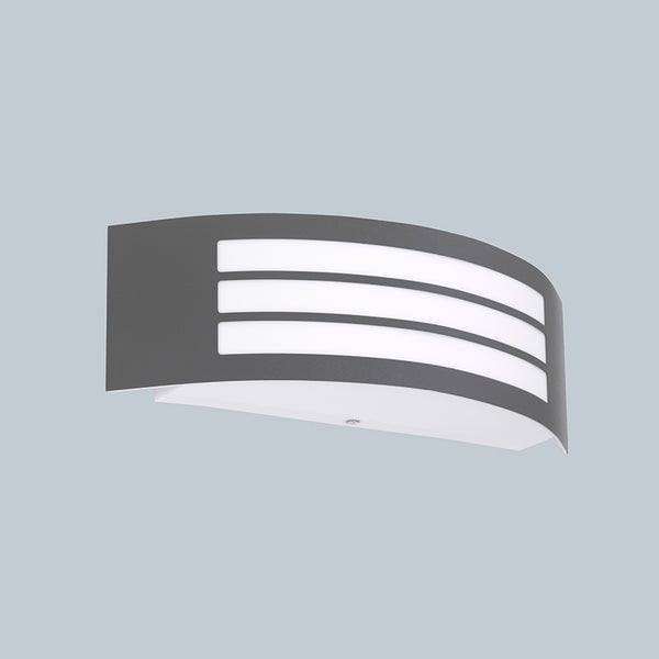 Moderne Außenwandleuchte in Anthrazit mit drei horizontalen Lichtstreifen und weißem Diffusor.