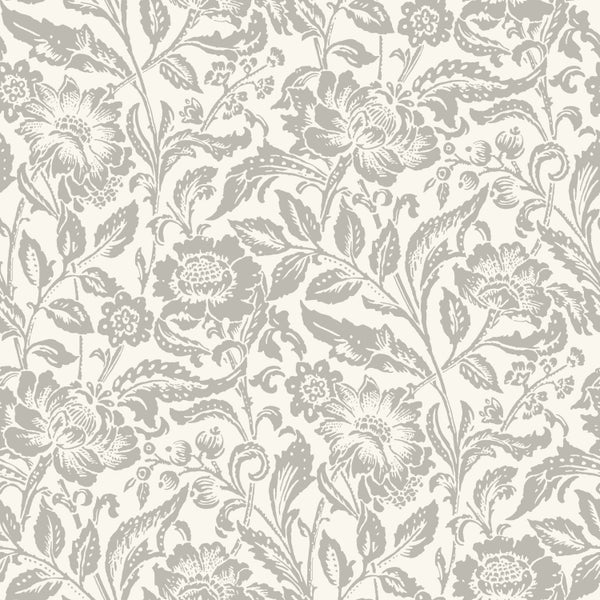 Vliestapete mit floralem Muster, großen Blüten, Blättern und Ranken im klassischen Stil.