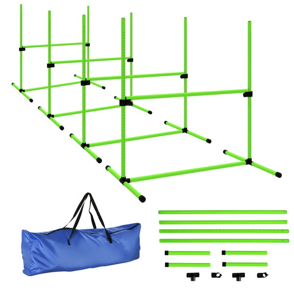 Grünes verstellbares Agility-Hürden-Set für Hunde aus Kunststoff mit Maßskala, blauer Transporttasche und Einzelteilen.