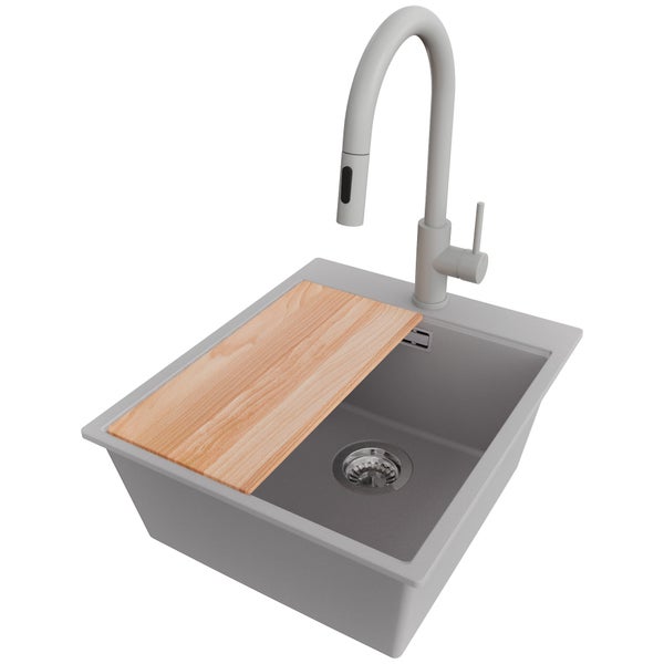 Spültisch mit Schneidebrett und Wasserhahn