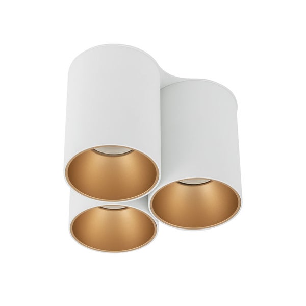 Dreiflammiger Deckenstrahler mit weißen zylindrischen Gehäusen und goldfarbenen Innenseiten.