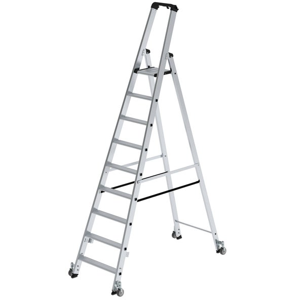 Aluminium Klapptritt mit acht Stufen und Rollen