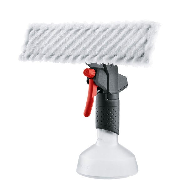 Fensterwischer mit Sprühflasche