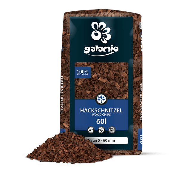 Galamio Hackschnitzel, Kiefer, 60 Liter Sack, 5 bis 60 Millimeter, für Wege, Fallschutz und Unkrauthemmung, mit loser Probe davor.