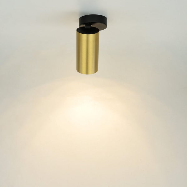 Goldene Deckenleuchte für den Innenbereich