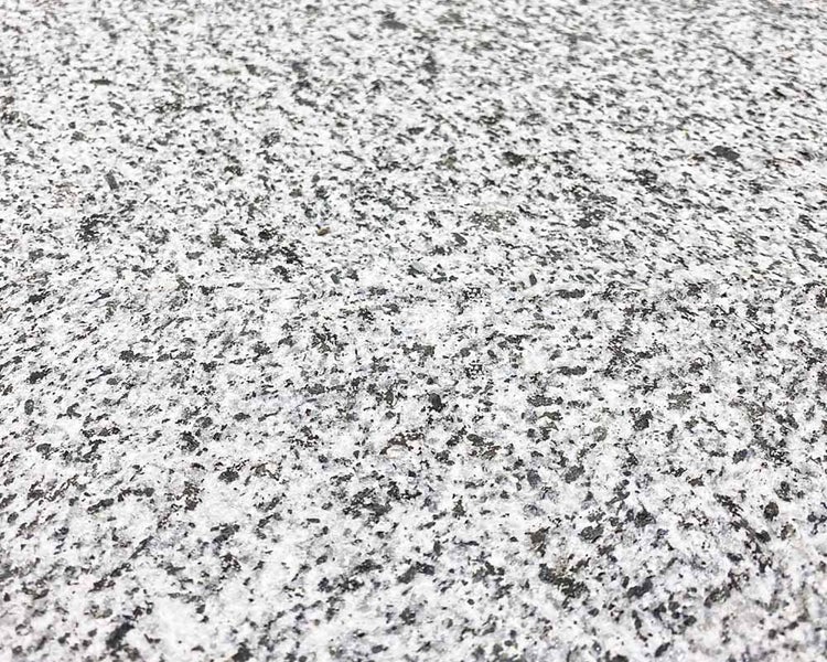 Wohnrausch Granit Terrassenplatten GRANIT SILVER 91,5 x 61 x 3 cm, geflammt, weiß-grau