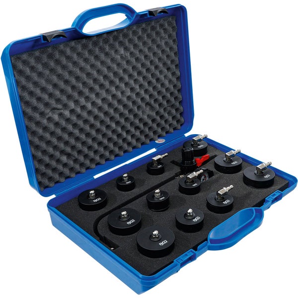 Kühlmittel-Druckprüfer-Set im blauen Koffer mit Schaumstoffeinlage
