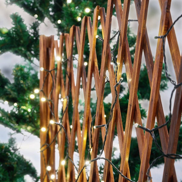Lindby LED Lichterkette außen 22,9 m, 200 Lichter Outdoor strombetrieben IP44 Weihnachtsbeleuchtung mit Timer X-mas Garten Terrasse