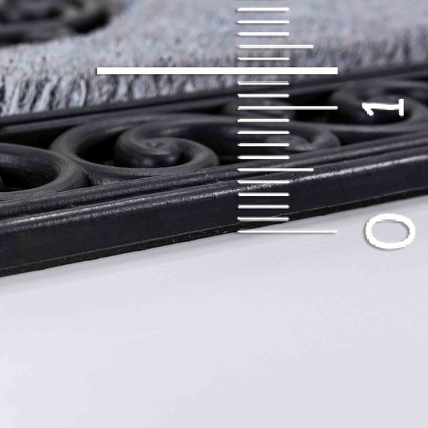 Detailansicht einer Fußmatte mit Maßangabe.