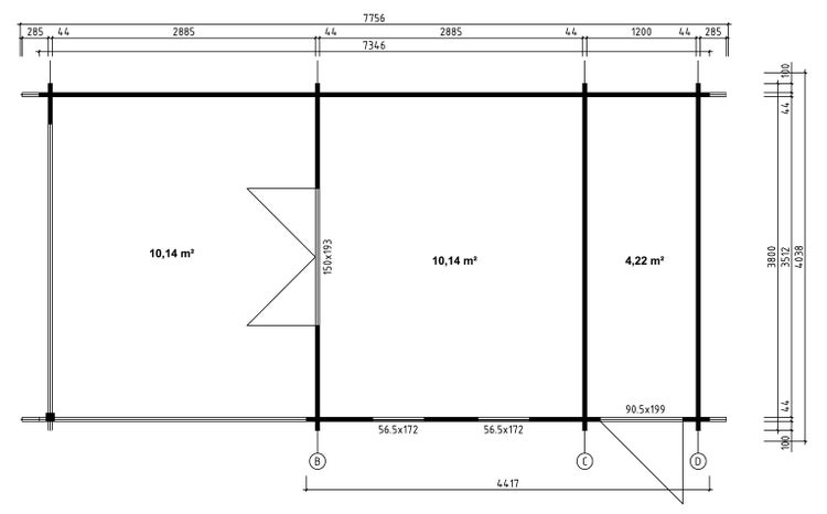 Wohnzimmer mit gemusterter Tapete, Schaukelstuhl, Vorhang und Fenster