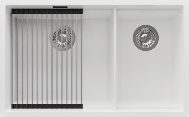 Spüle mit zwei Becken und Abtropfgitter