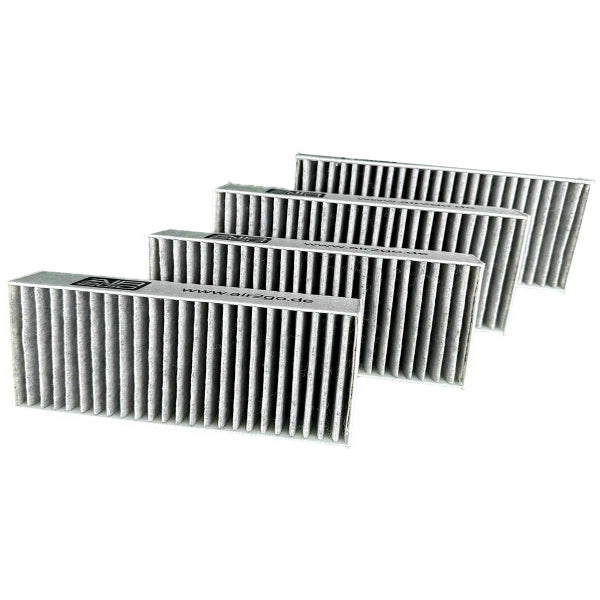 Vier Innenraumfilter für eine verbesserte Luftqualität im Fahrzeug.