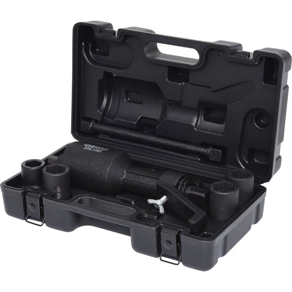 Schlagschrauber mit Zubehör im Werkzeugkoffer