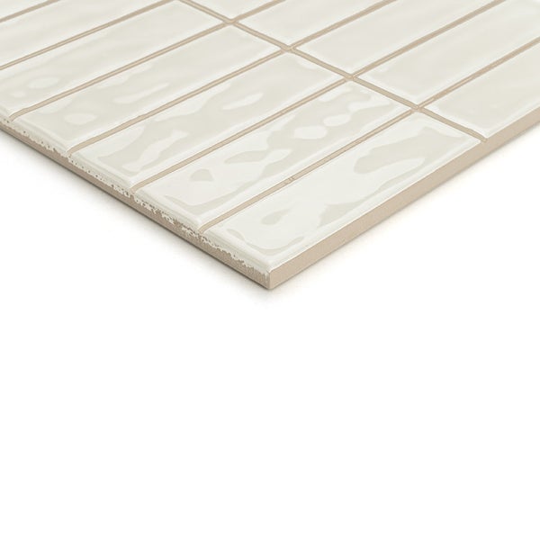 Wandfliese im Riemchenformat mit glänzender Oberfläche als Fliesenmatte zur Wandgestaltung.