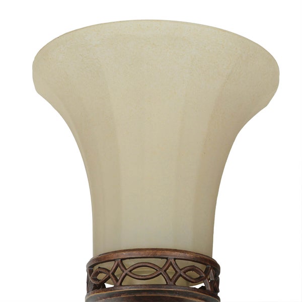 Lampenschirm mit dekorativem Metallelement