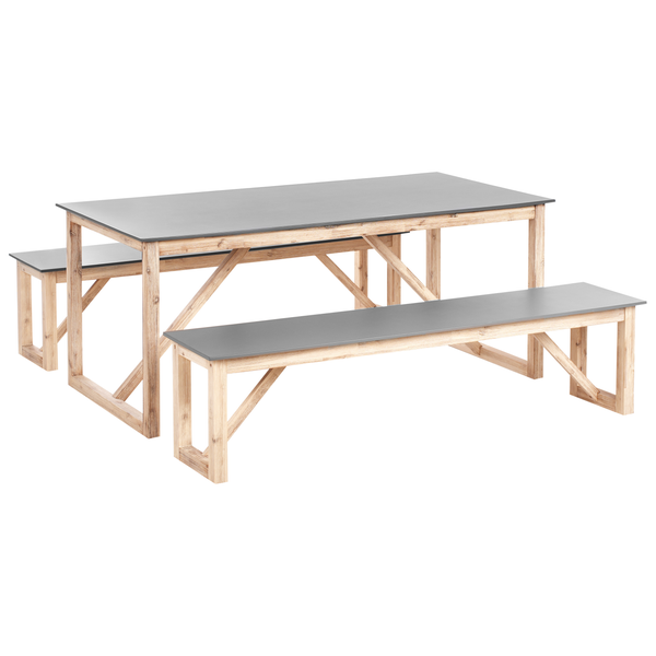 Gartentisch mit zwei Bänken aus Holz