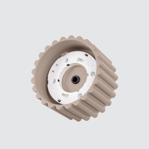 Zylindrische Halterung für Wandleuchten oder Deckenleuchten mit geriffelter Oberfläche und Montagesockel.