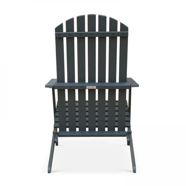 Rückansicht eines anthrazitfarbenen Adirondack Gartenstuhls aus Forest Stewardship Council zertifiziertem Holz.