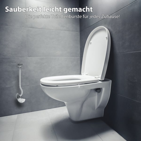Wandhängendes WC mit geöffnetem Deckel und Toilettenbürste im Badezimmer