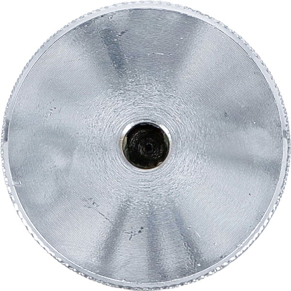 Holzkonstruktion mit Schraubzwingen und Werkzeugen