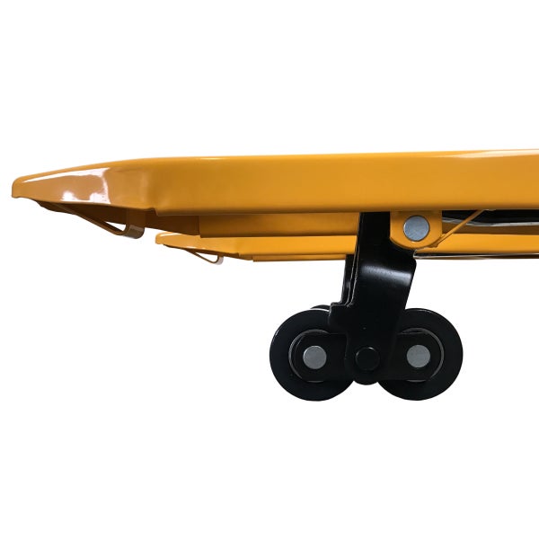 Detailansicht eines Gabelhubwagens mit Rädern