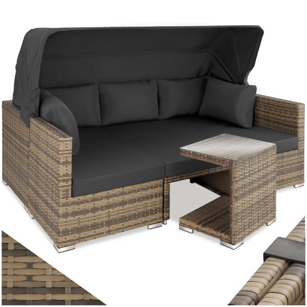 Braune Sonneninsel aus Polyrattan mit ausklappbarem Sonnendach in Anthrazit, grauen Polstern und Beistelltisch mit Glasplatte.