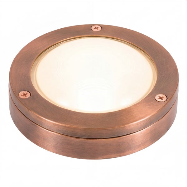 Runde Außenleuchte aus Metall in Kupfer-Optik mit Glasabdeckung.