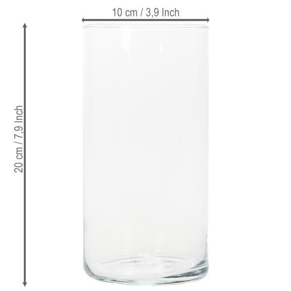 Detailansicht eines transparenten Glasrandes.