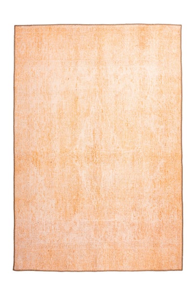 Rechteckiger Teppich für Innenräume mit dezentem Vintage-Muster in Orangetönen.