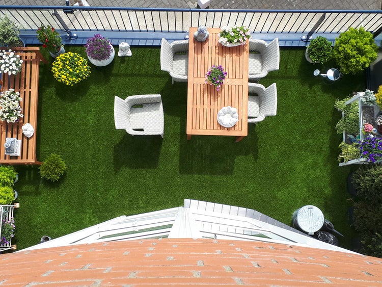 Kunstrasen Balkon mit Drainage 20 mm grün 400 cm breit (Meterware)