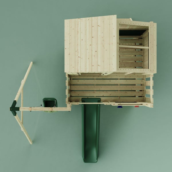 Spielturm aus Holz mit Rutsche und Kletterwand