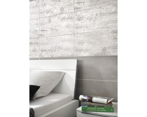 Wandfliese Kerateam Palazzo betonweiss matt strukturiert 30x60 cm
