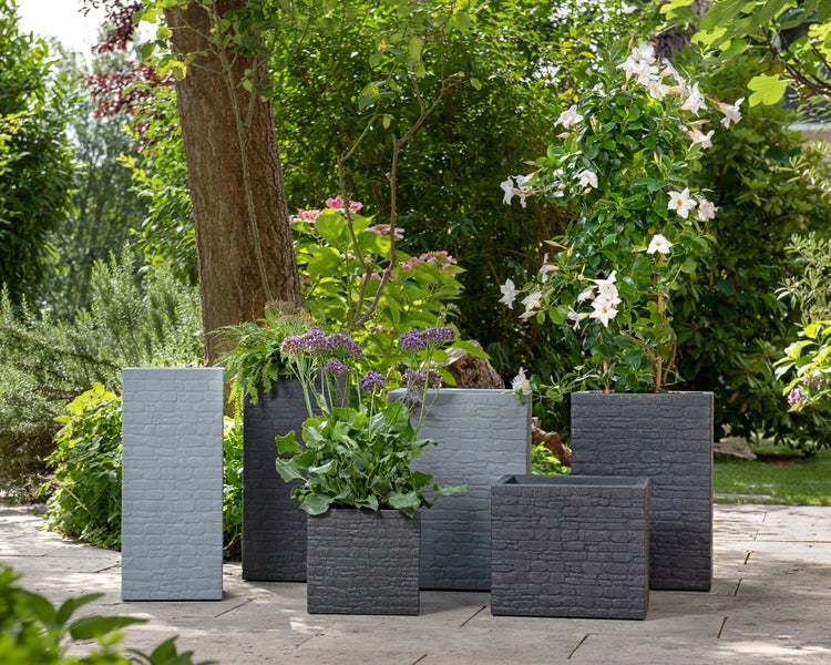Scheurich Muretto High 60, Hochgefäß/Blumentopf/Pflanzkübel, viereckig,  aus Kunststoff Farbe: Stony Grey, 26 cm Durchmesser, 59 cm hoch, 9 l Vol.