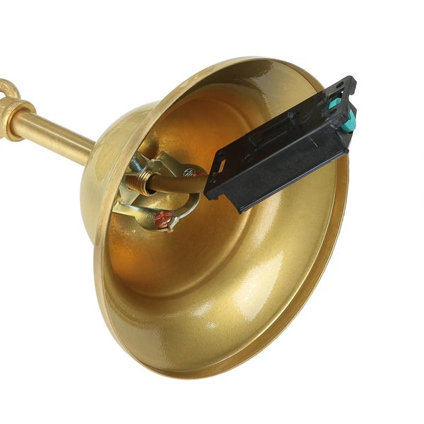 Innenansicht einer Pendelleuchten-Aufhängung mit Deckenbaldachin und Verbindungselementen.