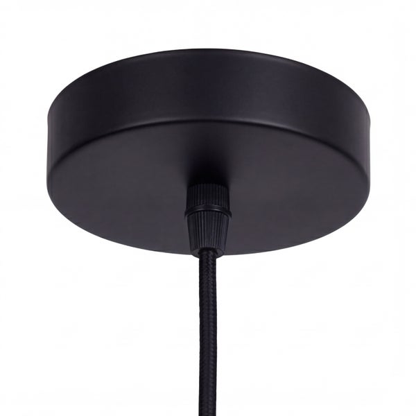 Schwarzer runder Deckenbaldachin aus Metall für Pendelleuchten mit schwarzem Textilkabel.