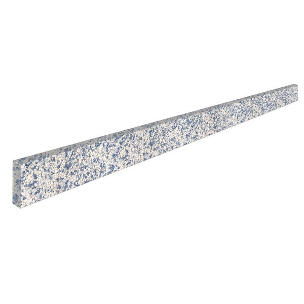 Längliche Bordüre aus kleinen weißen und blauen Mosaiksteinen für die Wandgestaltung.
