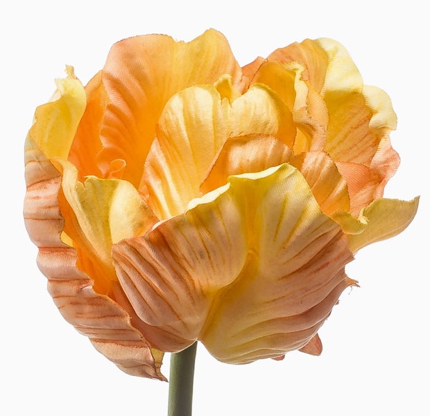 Künstliche Tulpe mit texturierten Stoffblütenblättern an einem Stiel.