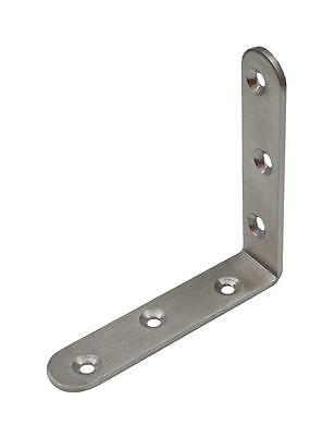 Winkelverbinder aus Metall mit mehreren Senkkopfbohrungen zur stabilen Befestigung von Bauteilen.