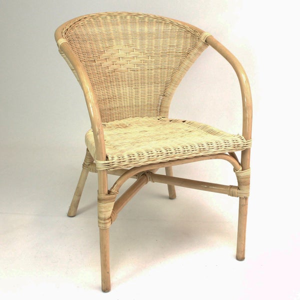 Rattansessel mit Armlehnen