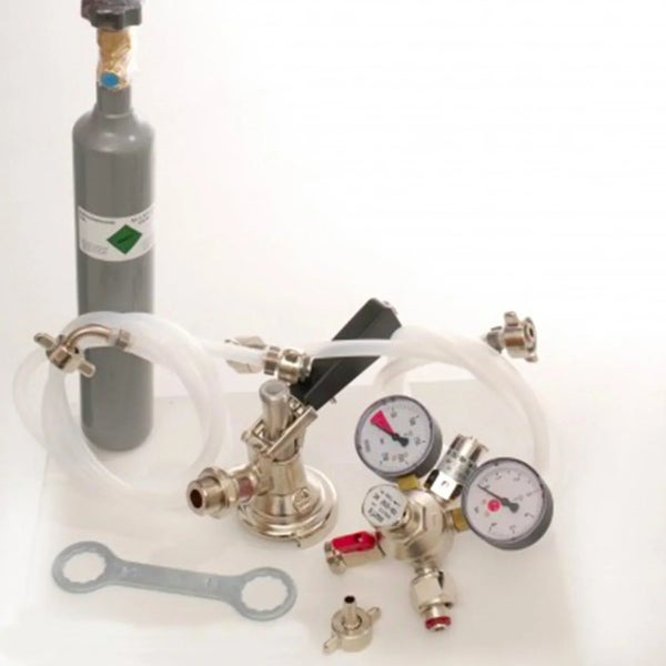Kohlendioxid Druckminderer Set mit Flasche, Schläuchen, Zapfkopf und Werkzeug zur Getränkeabgabe.