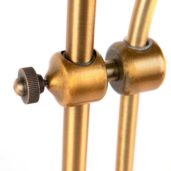 Detailaufnahme eines Lampengelenks mit Stellschraube