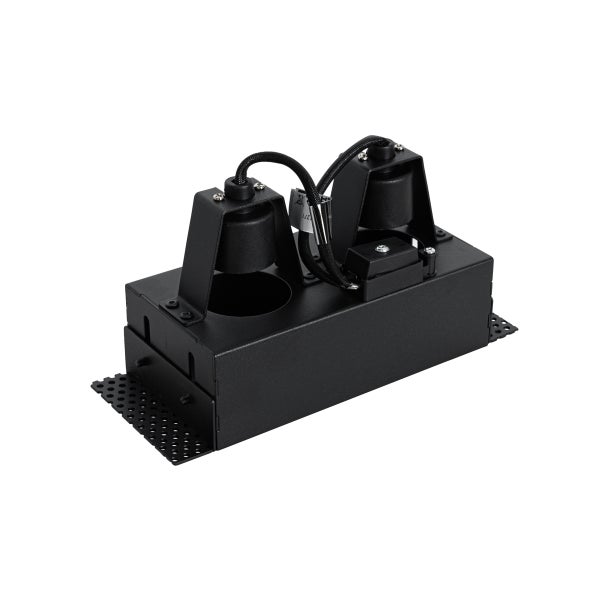 Schwarzes Einbaustrahler-Gehäuse aus Metall, 2-flammig, mit Montageflügeln und Kabelverbindungen.