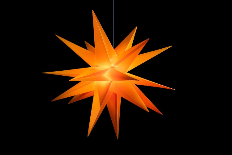 Gefaltete Gewebeplane mit Ösen