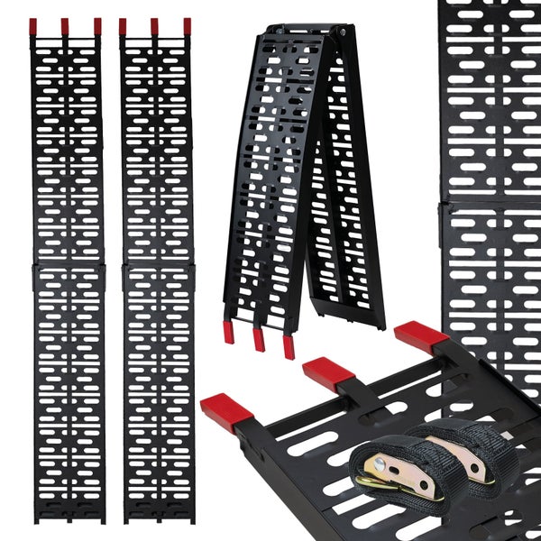 Set aus zwei klappbaren Auffahrschienen aus schwarzem Stahl mit gelochter Oberfläche, roten rutschfesten Kappen und zwei schwarzen Spanngurten.