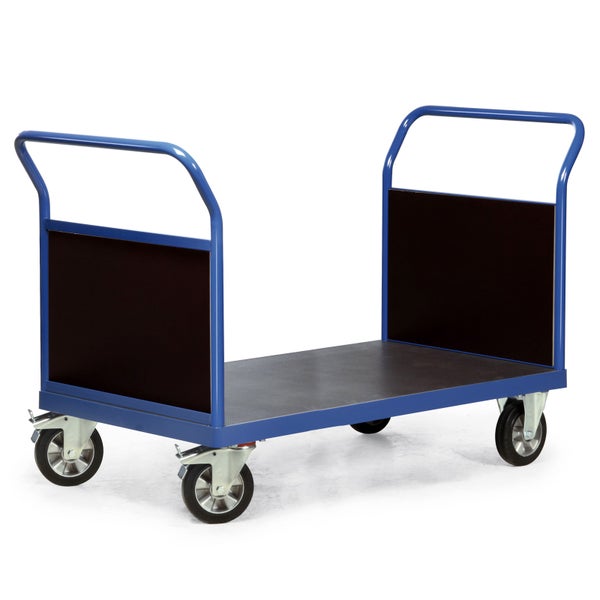 Blaue Transportkarre mit vier Rädern und Ladefläche