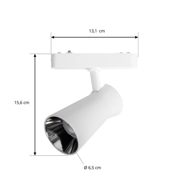 Weißer Schienenstrahler mit Maßen: Höhe 15,6 Zentimeter, Breite 13,1 Zentimeter, Durchmesser 6,5 Zentimeter.