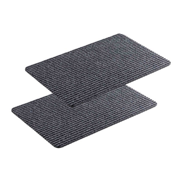Zwei graue Fußmatten mit Rippenstruktur