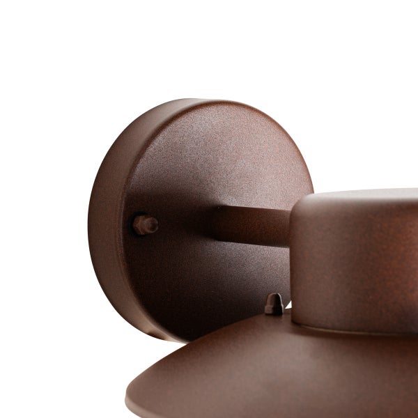 Außenwandleuchte in Rostoptik, Nahaufnahme der runden Wandhalterung.