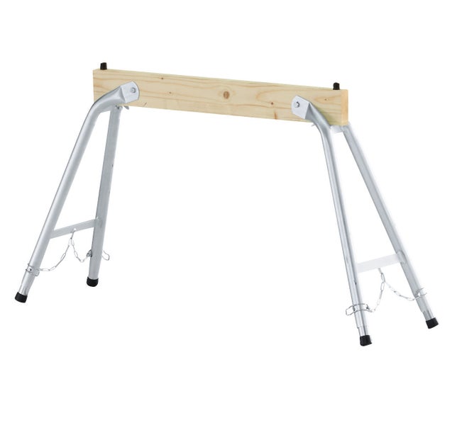 Bock aus Holz und Metall